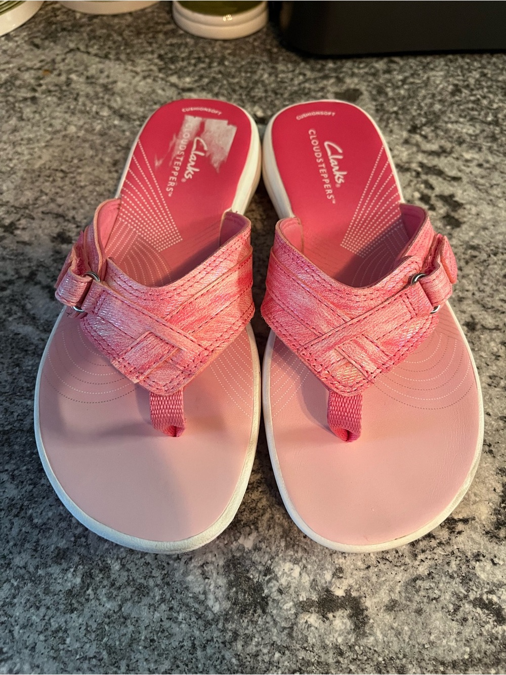 Clarks Women's Sz 6 Breeze Reyna H Pink Ombre 26182515 NWOT